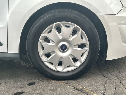 Used 2015 Ford Transit Connect XLT image 27