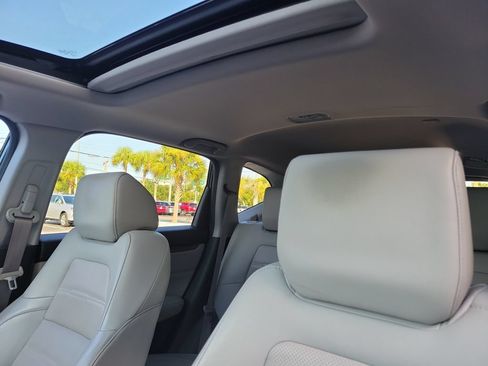 Used 2017 Honda CR-V Touring image 25