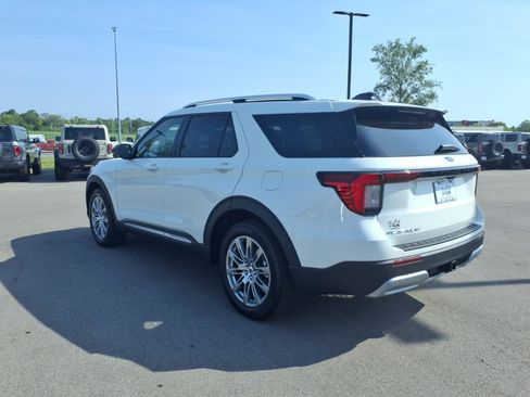 New 2026 Ford Explorer Platinum RWD image 5