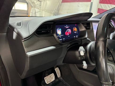 Used 2018 Tesla Model X P100D image 26