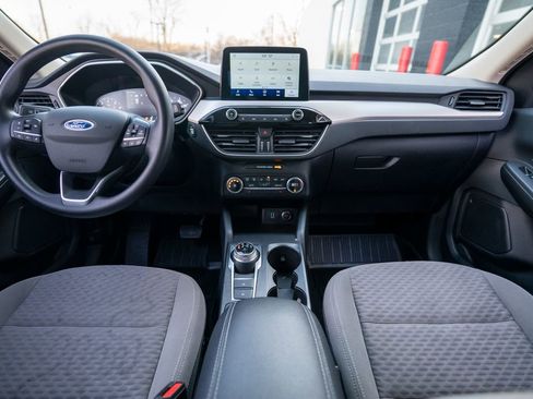 Used 2020 Ford Escape SE image 13