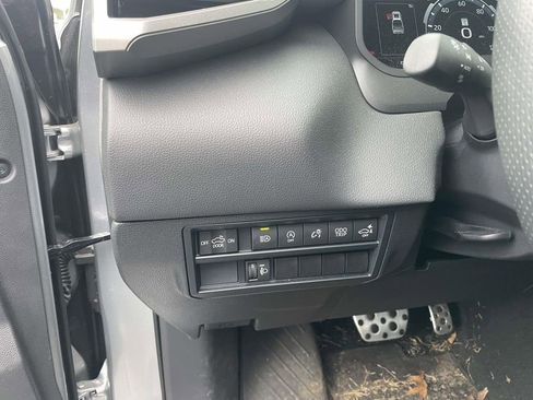 Used 2024 Toyota Tundra Limited image 30