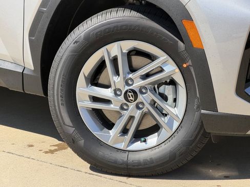 New 2026 Hyundai Tucson SE image 10