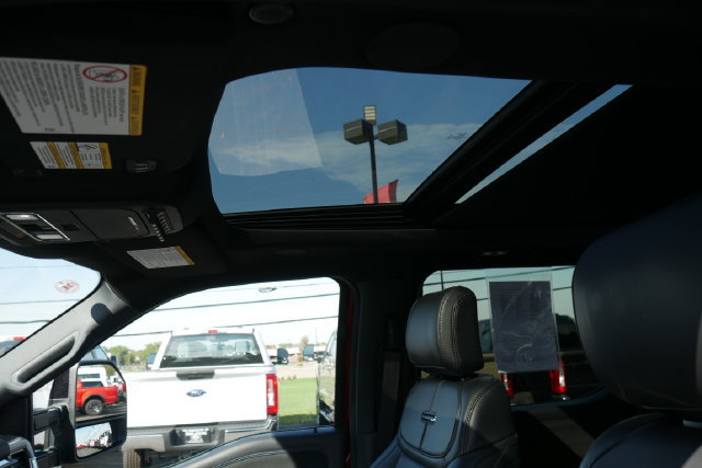 Used 2026 Ford F250 Platinum AWD/4WD image 3