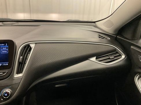 Used 2024 Chevrolet Malibu LT image 25