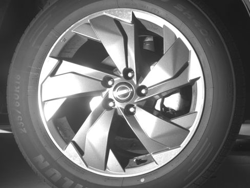 Used 2025 Nissan Rogue SV image 13