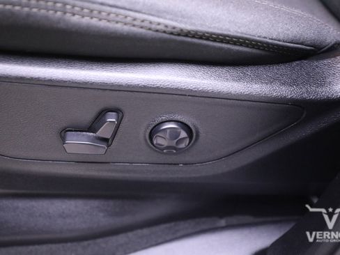 Used 2021 RAM 1500 Big Horn image 14