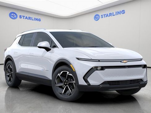 New 2026 Chevrolet Equinox EV LT image 7