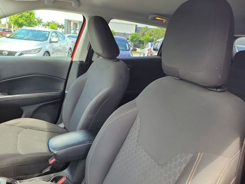 Used 2019 Jeep Compass Sport FWD image 19