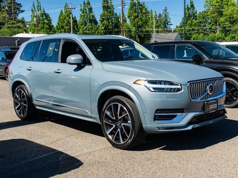 Used 2023 Volvo XC90 B6 Plus w/ Protection Package Premier AWD/4WD image 1