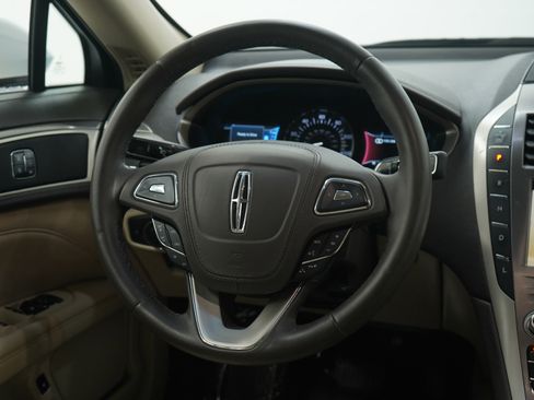 Used 2018 Lincoln MKZ Premiere image 15