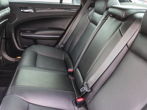 Used 2022 Chrysler 300 S w/ Comfort Group image 17