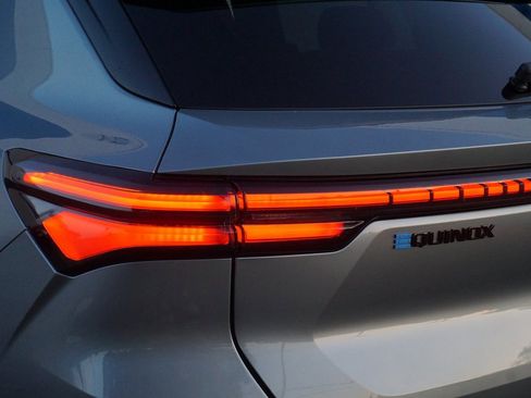 New 2026 Chevrolet Equinox EV RS image 30