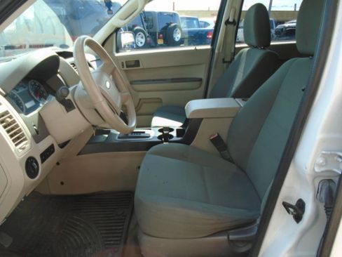 Used 2012 Ford Escape XLS AWD/4WD image 12