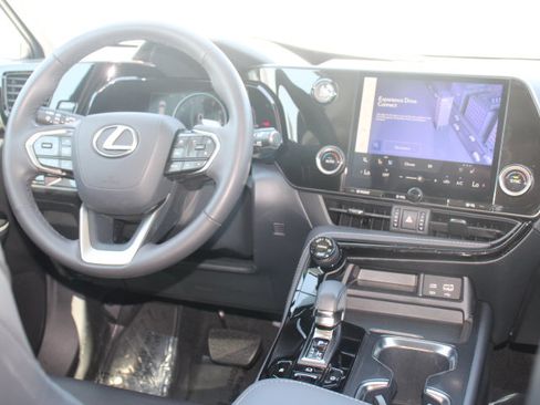 Used 2025 Lexus NX 250 FWD w/ Premium Package image 24
