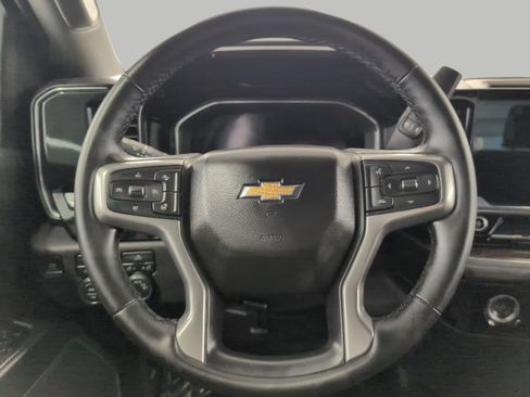 Used 2024 Chevrolet Silverado 1500 LT AWD/4WD image 6