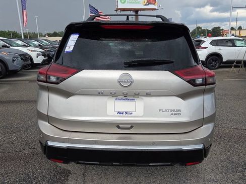 New 2026 Nissan Rogue Platinum w/ Platinum Premium Package AWD/4WD image 10