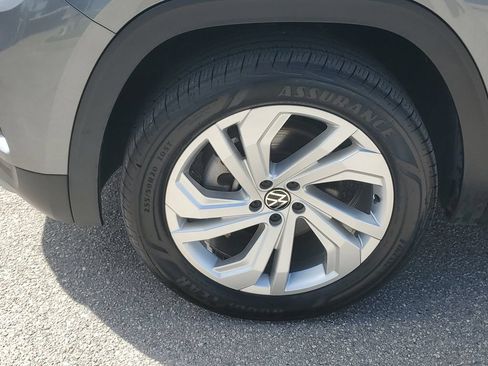 Certified 2023 Volkswagen Atlas SE FWD image 13