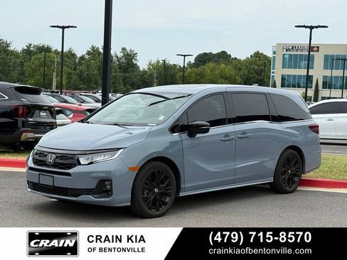 Used 2025 Honda Odyssey Sport-L image 3