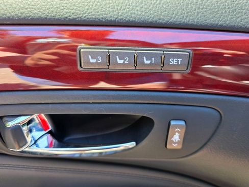 Used 2010 Lexus LS 460 w/ Luxury Value Edition RWD image 10