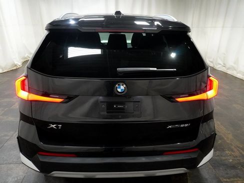 Used 2025 BMW X1 xDrive28i w/ Technology Package image 4