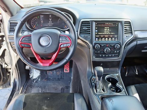 Used 2017 Jeep Grand Cherokee Altitude AWD/4WD image 18