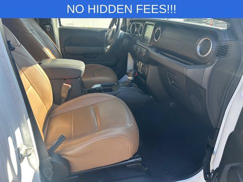 Used 2020 Jeep Wrangler Unlimited Sahara AWD/4WD image 18