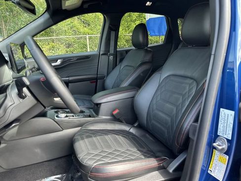 Used 2023 Ford Escape ST-Line Elite w/ Premium Technology Package AWD/4WD image 15