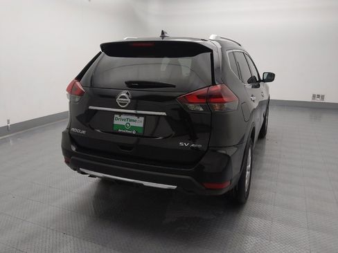 Used 2020 Nissan Rogue SV image 7