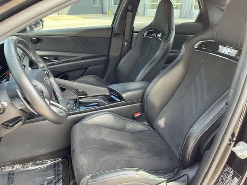 Used 2022 Hyundai Elantra N w/ Preferred Accessory Package FWD image 10