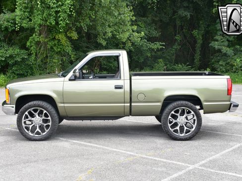Used 1989 GMC Sierra 1500 4x4 Regular Cab image 25