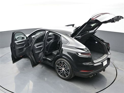 Certified 2026 Porsche Cayenne S image 29