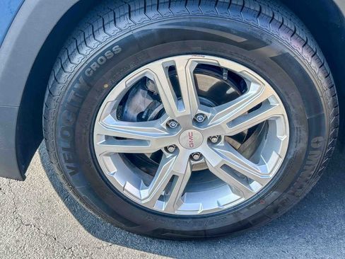 Used 2020 GMC Terrain SLE w/ LPO, Cargo Package FWD image 11