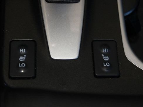 Used 2018 Acura RDX w/ Technology Package FWD image 30