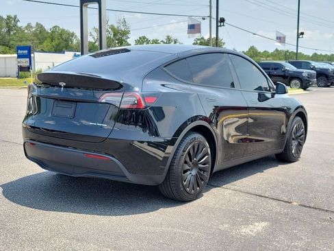 Used 2023 Tesla Model Y Long Range AWD/4WD image 4