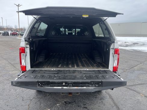 Used 2019 Ford F250 Lariat w/ Lariat Ultimate Package image 9