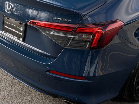 Used 2025 Honda Civic Sport image 38