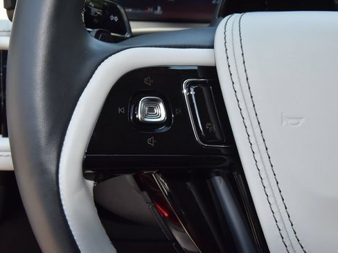 Certified 2026 Lincoln Aviator Reserve AWD/4WD image 26