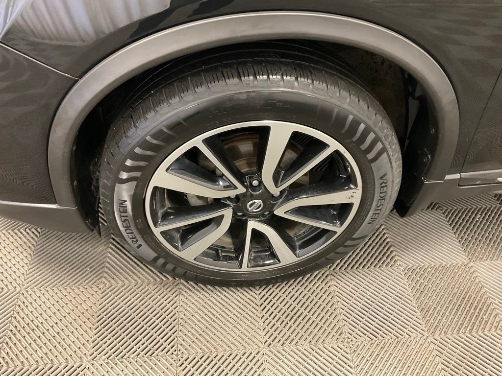 Used 2019 Nissan Rogue SL AWD/4WD image 15