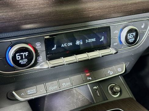 Used 2023 Audi Q5 2.0T Premium w/ Convenience Package image 17