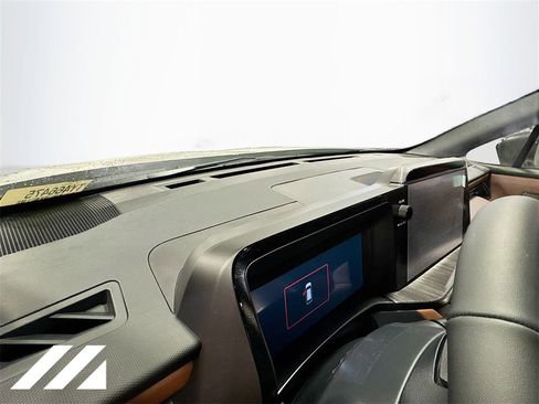 New 2026 Subaru Outback Touring XT image 9