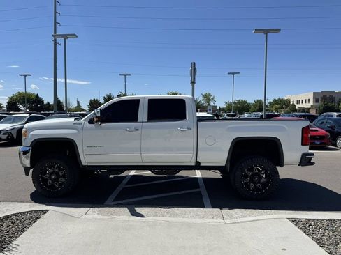 Used 2016 GMC Sierra 2500 SLT AWD/4WD image 4