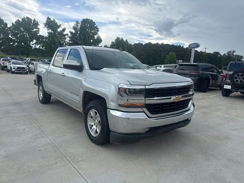 Used 2018 Chevrolet Silverado 1500 LT RWD image 5
