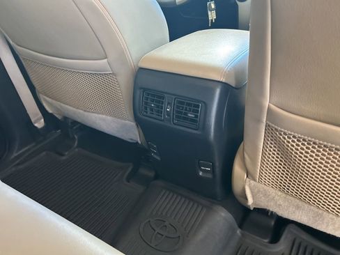 Used 2019 Toyota 4Runner 4WD image 29