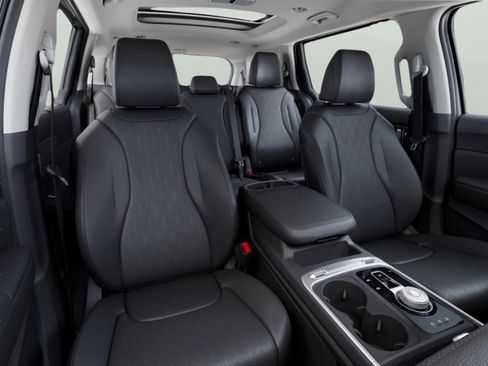 New 2026 Kia Carnival SX FWD image 11