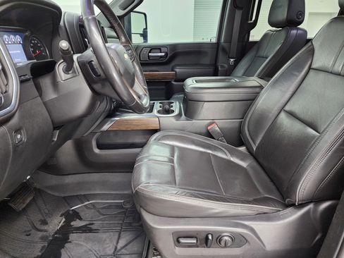 Used 2021 Chevrolet Silverado 2500 High Country w/ Z71 Off-Road Package image 8