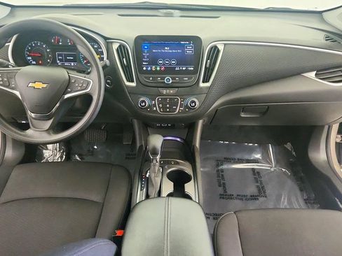 Used 2024 Chevrolet Malibu LT FWD image 25