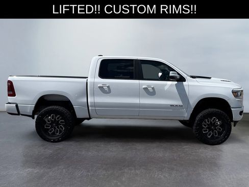 Used 2023 RAM 1500 Laramie AWD/4WD image 2