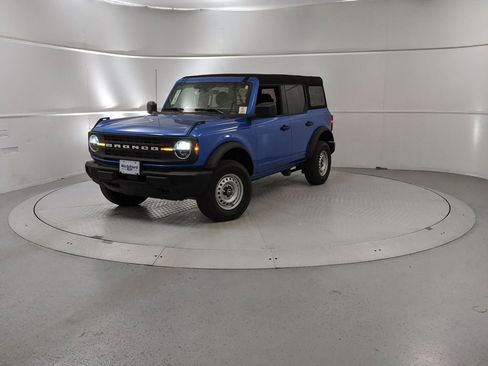 New 2025 Ford Bronco 4-Door image 6