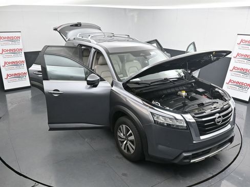 Used 2023 Nissan Pathfinder SL image 41